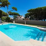 In Puerto Cabopino 別荘 マルベーリャ