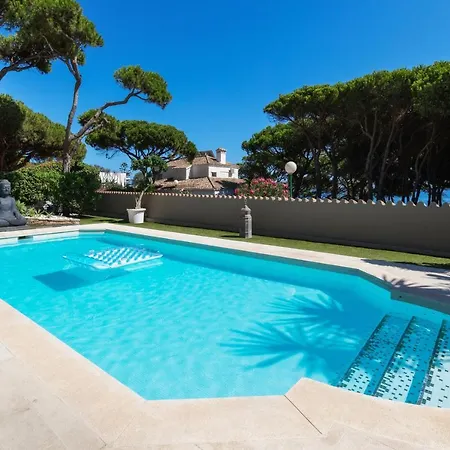 In Puerto Cabopino Ferienhaus Marbella