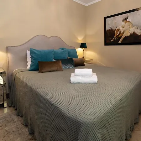 In Puerto Cabopino Ferienhaus Marbella